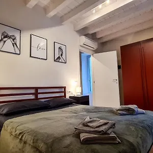 porta-nuova-modern-apartment-in-the-center-bergamo.italymilanhotels.net/